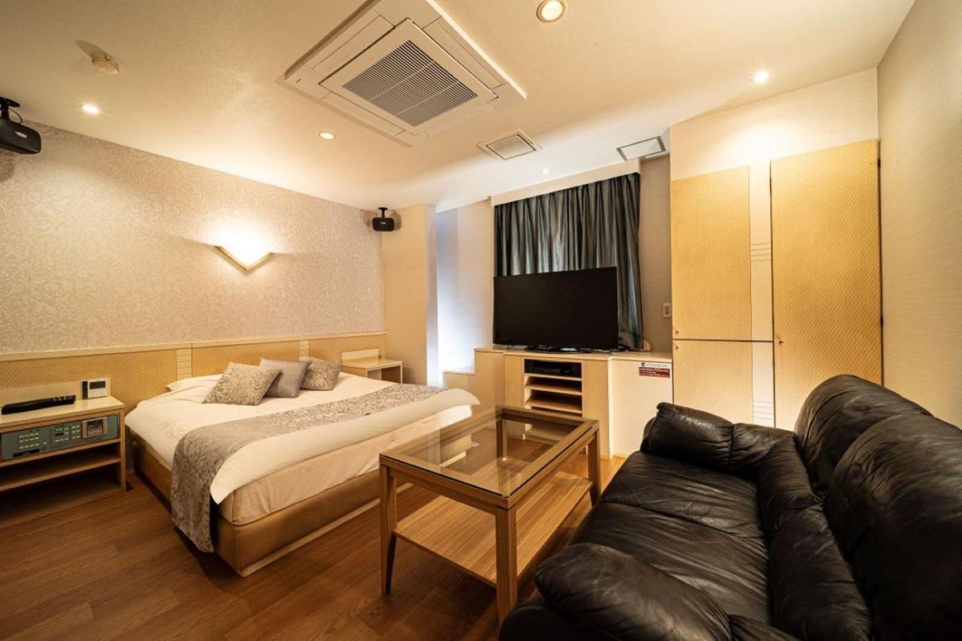 ルトゥール姫路 Retur Himeji 男塾ホテルグループ (Adults Only) Εξωτερικό φωτογραφία